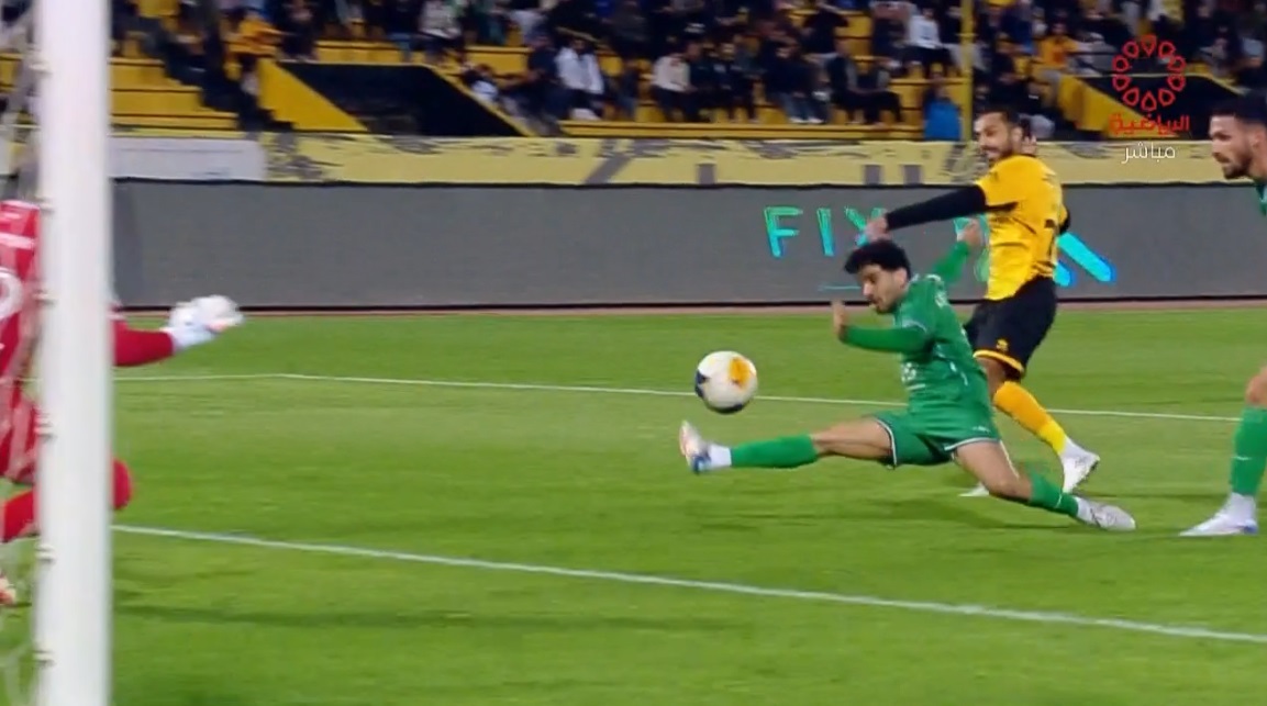 حارس مرمي العربي يحرم كهربا من تسجيل هدف محقق للقادسية