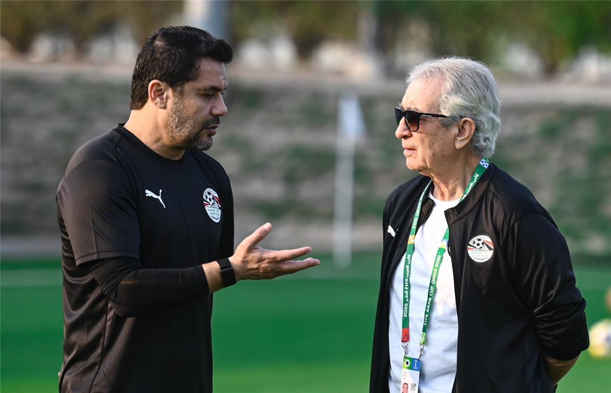 حلمي طولان: هناك شخص نازل بـ”باراشوت” يدير الكرة المصرية