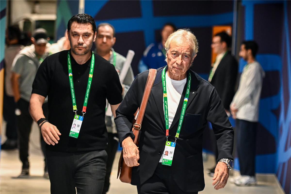 حلمي طولان يكشف عن سبب خلافه مع حسام حسن.. وما قاله محمد شريف لحظة اعتراضه على التبديل