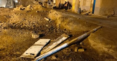 ننشر أول صور لموقع إنهيار جزئي لجدار في منزل وإصابة سيدة بمدينة إسنا
