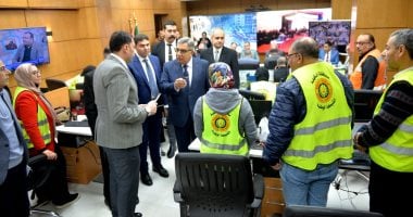 محافظ الدقهلية يتابع انتظام العمل باللجان الانتخابية فى جولة الإعادة