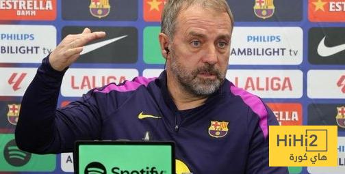 فليك اكتشف مسرب الأخبار في غرفة الملابس بهذه الحيلة ..؟!