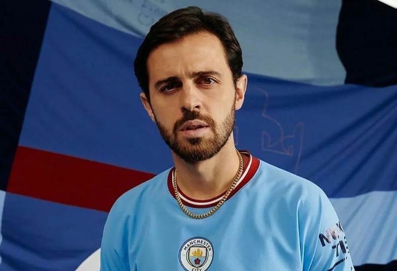 أونلي ليبانون : برناردو سيلفا يُبلغ مانشستر سيتي بالرحيل عن الفريق بنهاية الموسم