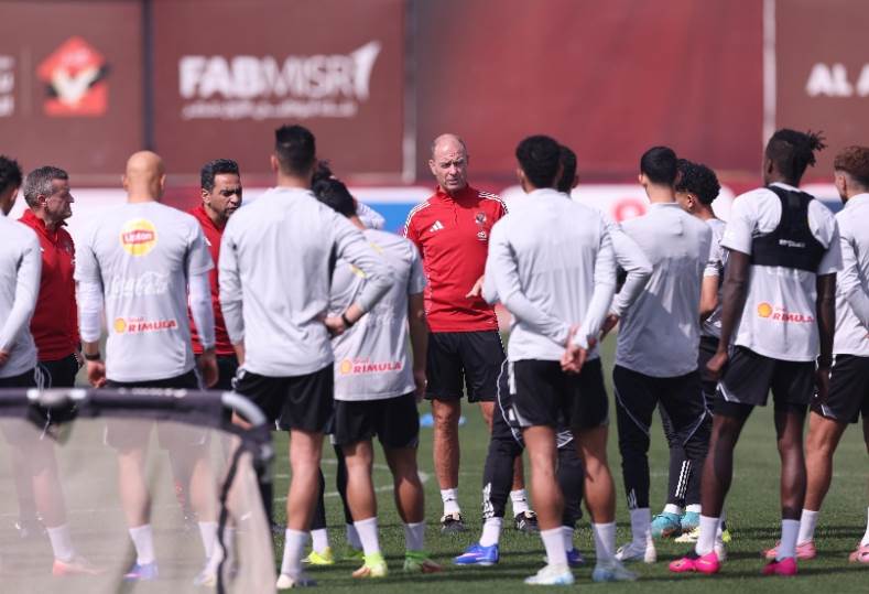 أونلي ليبانون : الأهلي ينهي استعداداته لمواجهة سيراميكا كليوباترا في دوري نايل