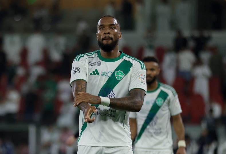 أونلي ليبانون : “ركزوا في الآسيوية”.. إيفان توني يكشف عما قاله له حكم لقاء الأهلي والفيحاء بدوري روشن