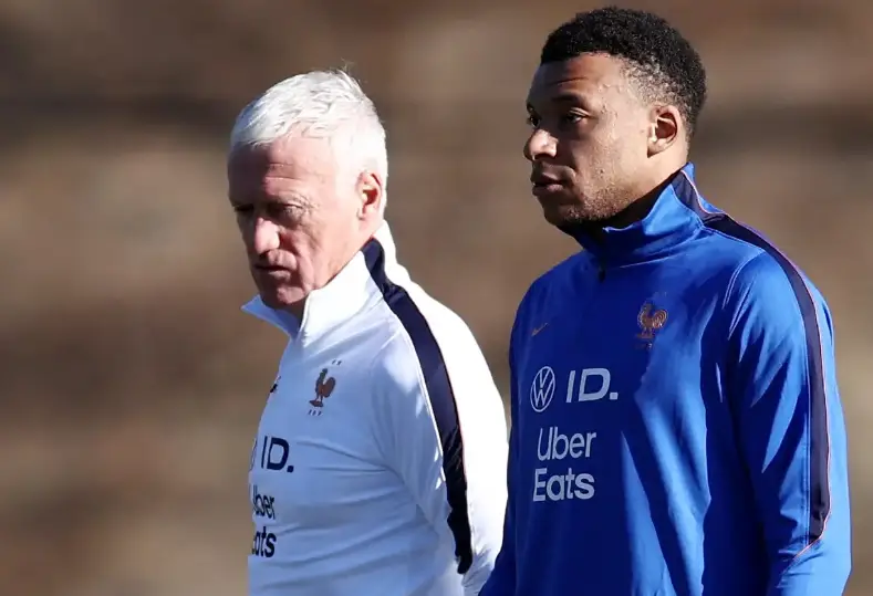 أونلي ليبانون : ديشامب: إدارة نجوم فرنسا مثل مبابي وديمبيلي ليست صعبة