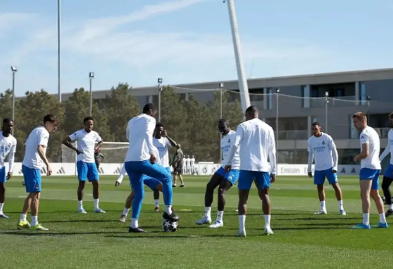 أونلي ليبانون : ريال مدريد يستعد لبايرن خلف الأبواب المغلقة.. وعودة مرتقبة لنجوم الفريق