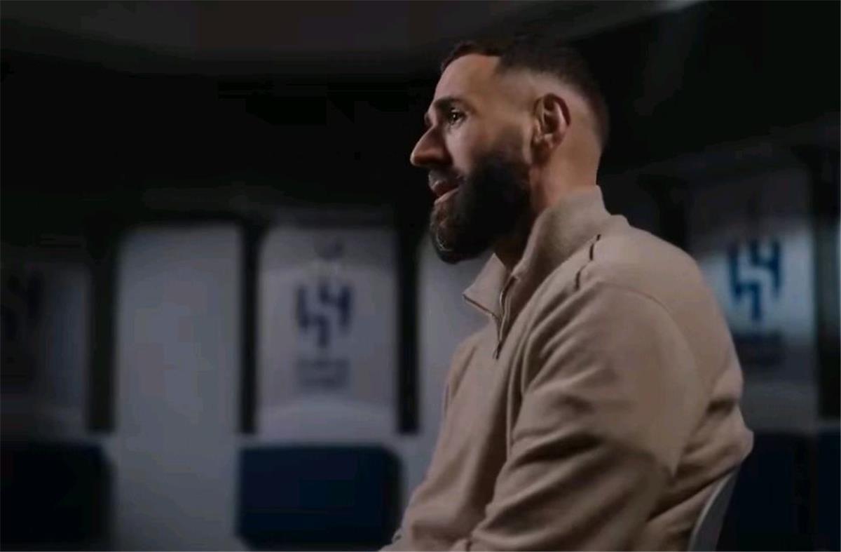 أونلي ليبانون : فيديو | بنزيما: رونالدو أصابني بخيبة أمل.. وباريس سان جيرمان أفضل من ريال مدريد