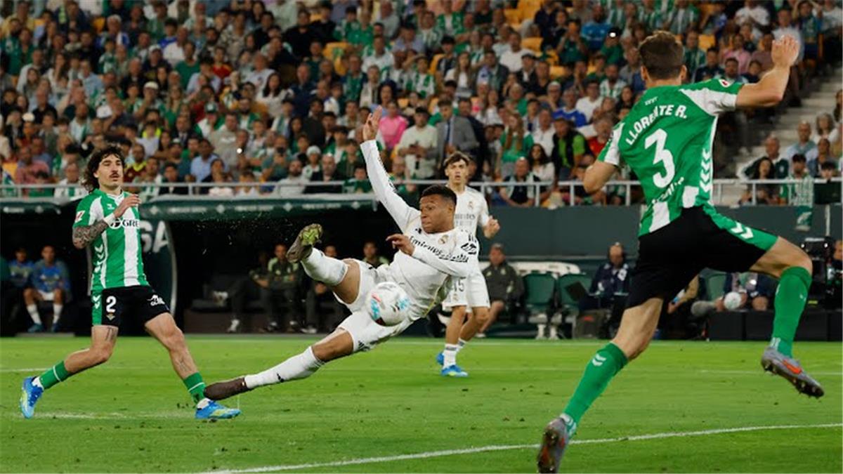 أونلي ليبانون : فيديو | ريال مدريد يسقط في تعادل قاتل أمام ريال بيتيس بـ الدوري الإسباني