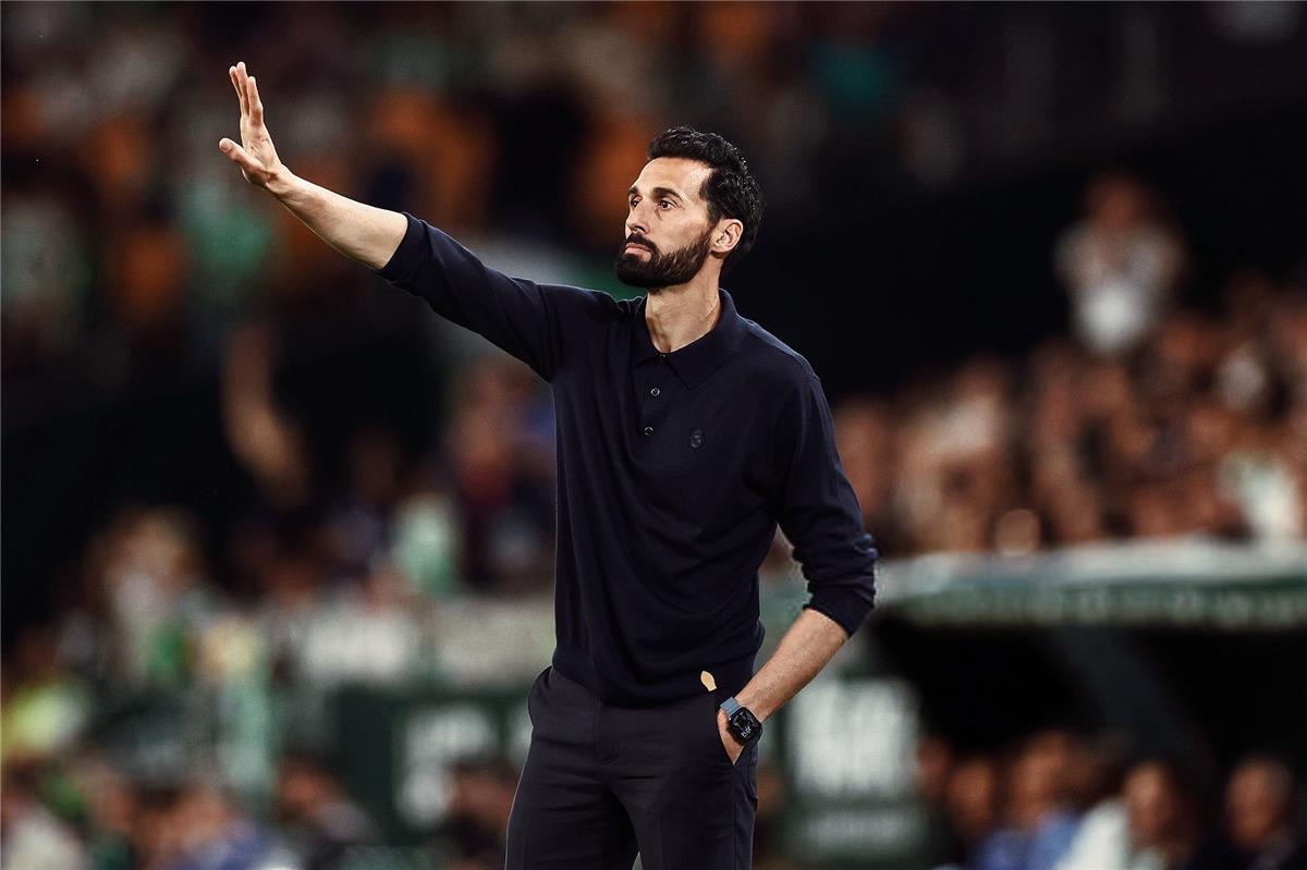 أونلي ليبانون : أربيلوا يلوم التحكيم على تعادل ريال مدريد المخيب مع ريال بيتيس: لا يفهمون