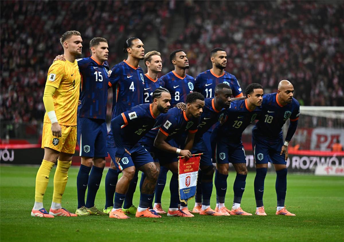 أونلي ليبانون : لاعب منتخب هولندا يعلن إصابته بقطع في الرباط الصليبي.. وغيابه عن كأس العالم