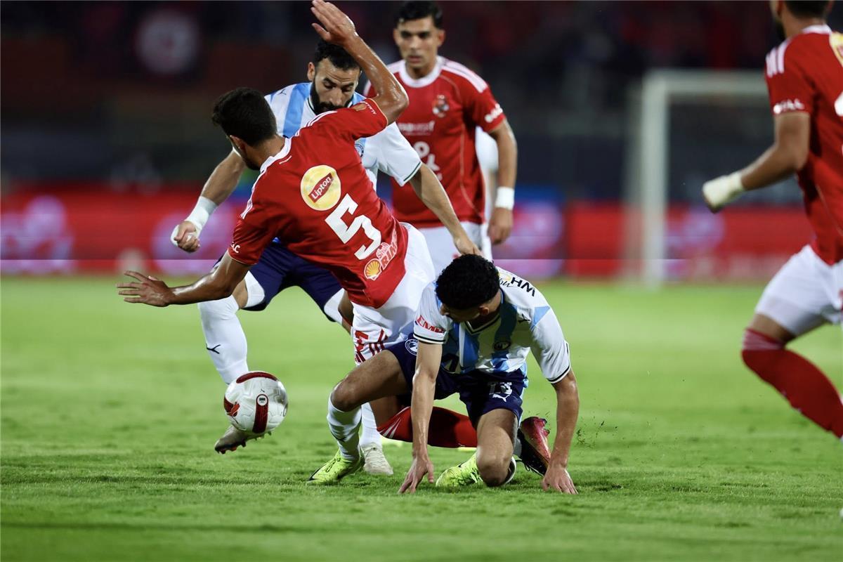 أونلي ليبانون : مواعيد مباريات اليوم الإثنين 27-4-2026 والقنوات الناقلة.. الأهلي ضد بيراميدز والزمالك يواجه إنبي