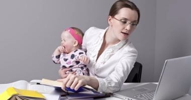 أونلي ليبانون : تعويض أجر للمرأة المؤمن عليها في حالة الحمل والوضع.. اعرف التفاصيل والشروط