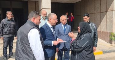 أونلي ليبانون : محافظ الجيزة يستجيب لمواطنة ويوجه بتوفير فرصة عمل لها خلال جولة ميدانية