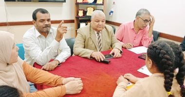 أونلي ليبانون : وكيل تعليم الأقصر يتابع ورشة عمل للمشاركين فى تحدى القراءة العربى