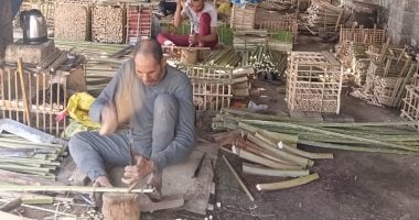 أونلي ليبانون : كراسى وأنتريهات من مخلفات النخيل.. منتجات صديقة للبيئة في أسوان.. فيديو