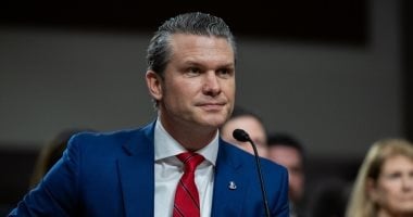 أونلي ليبانون : وزير الحرب الأمريكى يزيف آية إنجيلية داخل البنتاجون ويثير عاصفة من الجدل