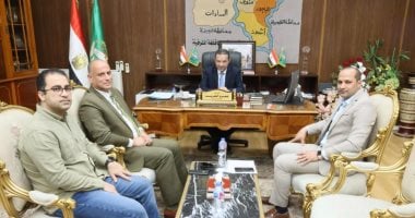 أونلي ليبانون : محافظ المنوفية يناقش الموقف التنفيذى لتعزيز البنية التحتية لقطاع الاتصالات