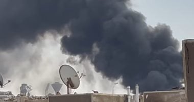 أونلي ليبانون : الدفع بـ 6 سيارات إطفاء لإخماد حريق مخزن خردة فى مدينة نصر