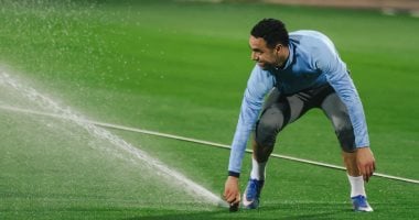 أونلي ليبانون : لاعبو بيراميدز يستعينون بالمياه لتخفيف الضغط قبل مواجهة الزمالك.. صور