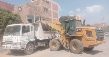 أونلي ليبانون : رفع 35 طن مخلفات فى حملات نظافة مكثفة بقرى أبنوب لتحسين الخدمات للمواطنين