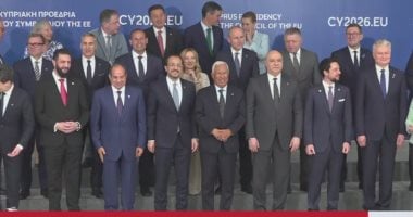 أونلي ليبانون : صورة تذكارية جماعية للرئيس السيسى مع المشاركين بالاجتماع العربى الأوروبى بقبرص