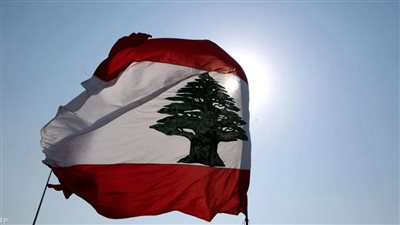 أونلي ليبانون : «هدنة لبنان تحت الاختبار».. إسرائيل تشن غارات في الجنوب وتفرض الخط الأصفر