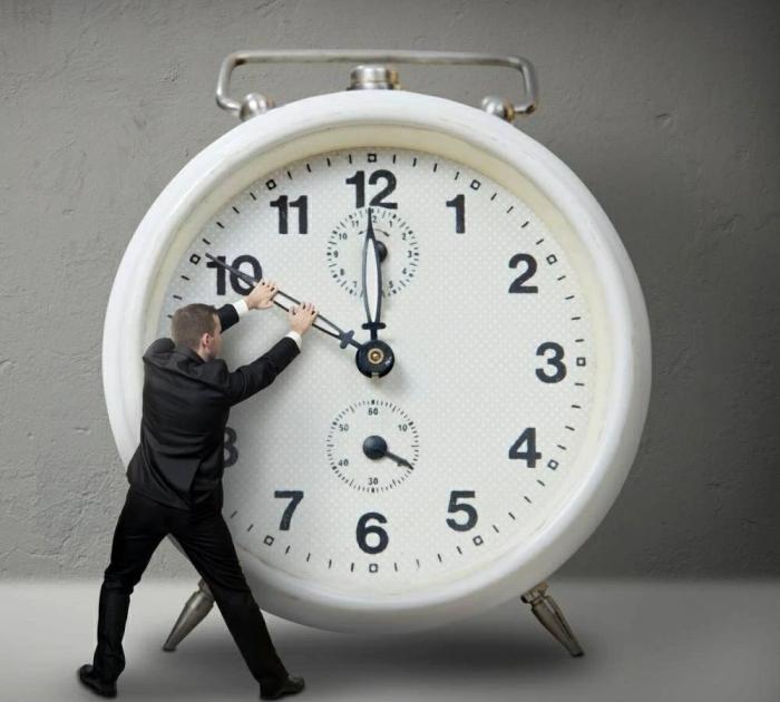 أونلي ليبانون : قدم ساعتك 60 دقيقة..الموعد الرسمي لبدء التوقيت الصيفي 2026 في مصر