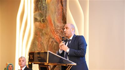 أونلي ليبانون : وزير العمل يشهد ثمار مراكز التدريب المهني وتأهيل الشباب لسوق العمل ويوزع عقود عمل لخريجين