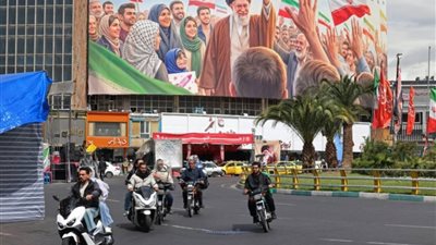 أونلي ليبانون : الكعكه الصفراء.. قصة اليورانيوم الذي كلف طهران جنرالاتها وملياراتها