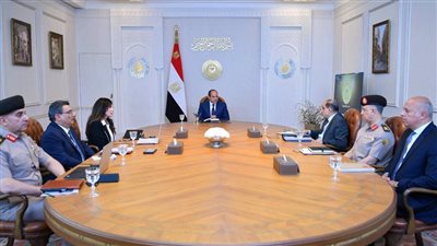 أونلي ليبانون : تفاصيل اجتماع الرئيس السيسي مع وزير الإسكان