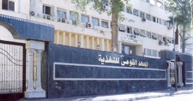 المعهد القومى للتغذية: النظام الغذائى المتوازن أساس الوقاية والصحة السليمة.. وشرب المياه وممارسة الرياضة ركيزتان لنمط الحياة الصحية.. مديرة المعهد تؤكد: الأنظمة الغذائية العلاجية يجب إخضاعها للإشراف الطبى