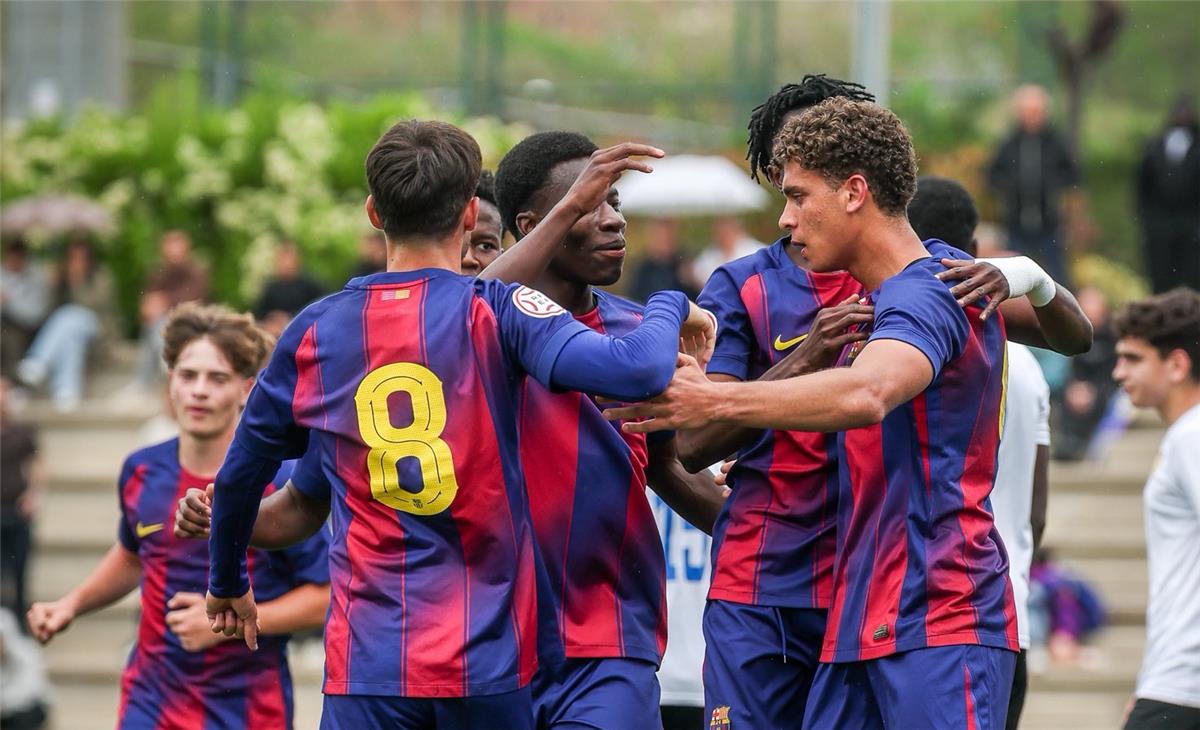 سبورت: برشلونة يتخذ قرارًا فوريًا بعد تألق حمزة عبد الكريم أمام مونتكارلو