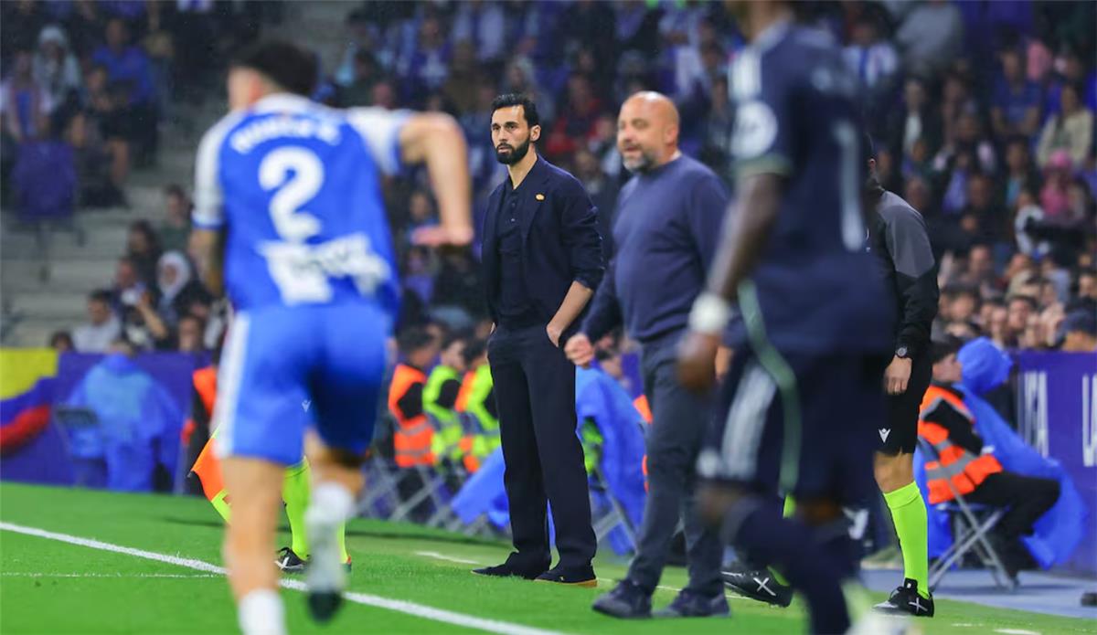فيديو | لاعب ريال مدريد يظهر تعجبه من قرار أربيلوا أمام إسبانيول