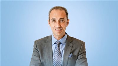 دعم التأمين الشامل والمبادرات الرئاسية مقابل تحديات في الدواء وتشغيل المستشفيات
