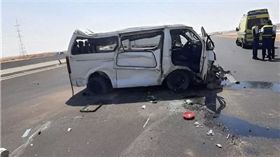 اختلال عجلة القيادة ينهي الرحلة.. مصرع شخصين وإصابة 10 في حادث بالفيوم
