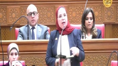 النائبة أمل عصفور تؤكد أهمية إعادة توجيه الاستثمارات العامة نحو قطاعات الإنتاج وعلى رأسها الصناعة والزراعة والصناعات التكنولوجية