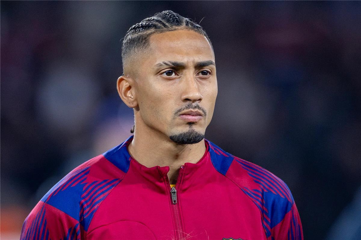 موقف برشلونة من اهتمام الدوري السعودي بضم رافينها