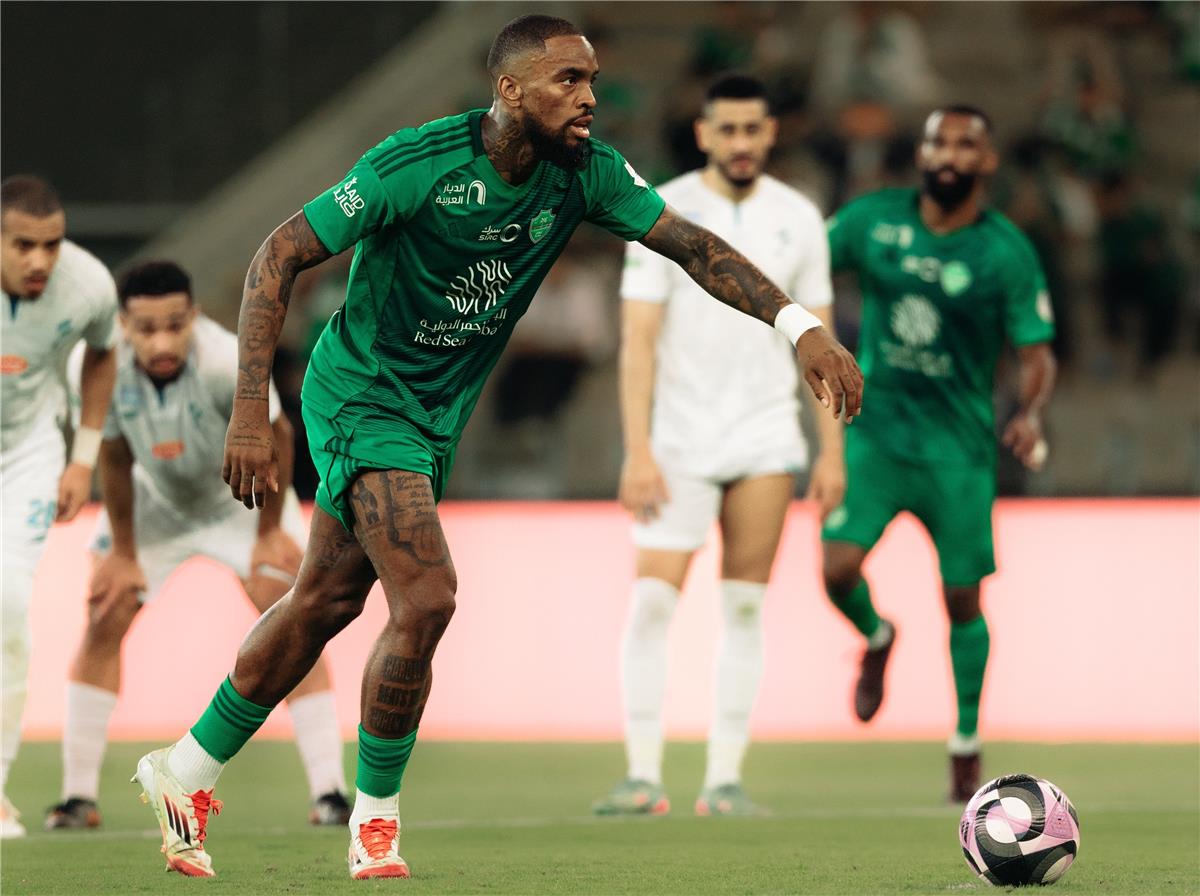 ترتيب الدوري السعودي بعد فوز الأهلي على الفتح