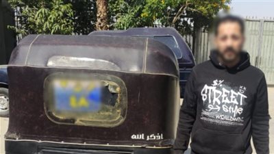 ضبط سائق توك توك صدم سيارة سيدة وتعدى عليها بالضرب والسب في مدينة نصر