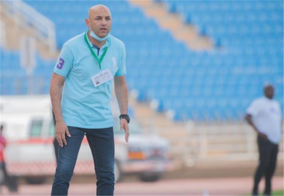 بعد الصعود للدوري الممتاز.. مدرب بترول أسيوط يكشف عن مفاجأة بشأن عقود لاعبيه
