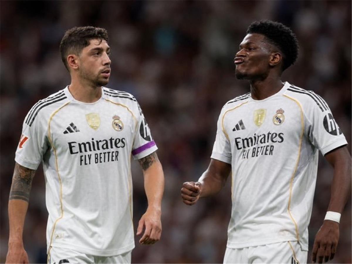“البحث عن الجاسوس”.. انهيار كامل في ريال مدريد بعد مشاجرة فالفيردي وتشواميني