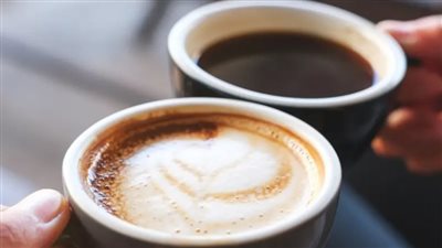 قهوة الصباح قد تنشط آليات مرتبطة بطول العمر