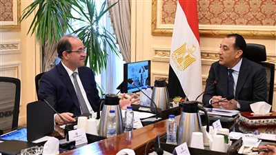 الحكومة تبدأ إجراءات التحول نحو السيارات الكهربائية