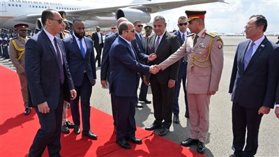 صور.. الرئيس السيسي يصل نيروبي للمشاركة في أعمال قمة أفريقيا – فرنسا