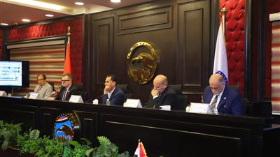 بحضور الأمين العام وقيادات الحزب.. وزير التخطيط في ضيافة “مستقبل وطن” لاستعراض استراتيجية الوزارة خلال الفترة القادمة
