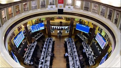البورصة تفقد 8 مليارات جنيه.. وتباين واضح في أداء المؤشرات
