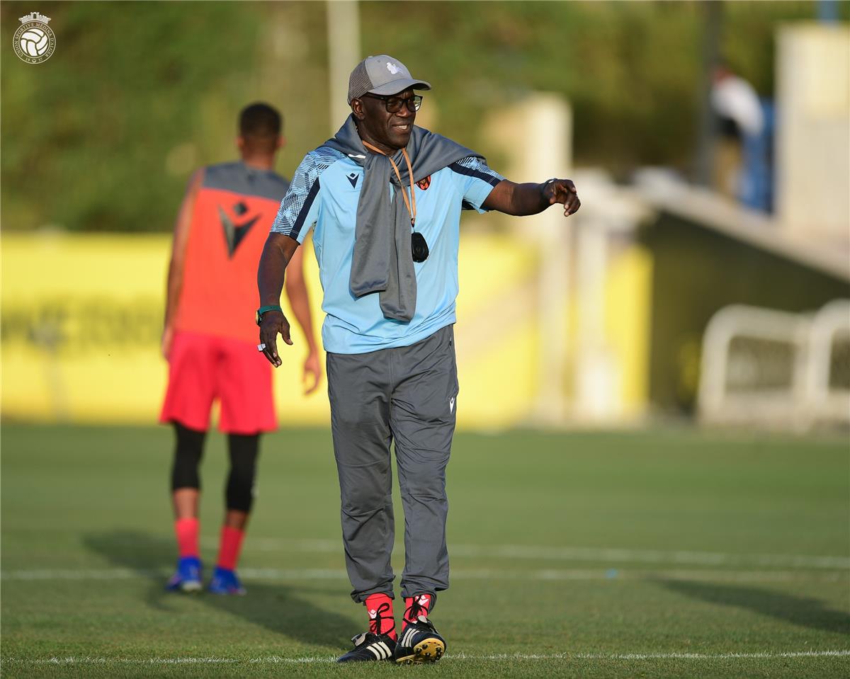 مدرب اتحاد العاصمة يتحدى: جماهير الزمالك لن تؤثر علينا.. وسنحصد لقب الكونفدرالية من استاد القاهرة