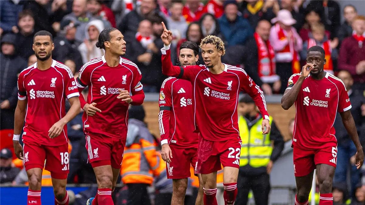 على غرار محمد صلاح.. نجم ليفربول يلوح بفسخ عقده والرحيل في الصيف