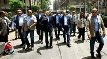 رئيس الوزراء يتفقد مشروع تحسين الصورة البصرية للميادين والشوارع الرئيسية بـ”وسط البلد”